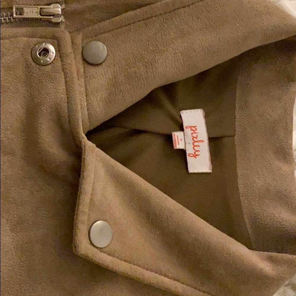 Jacket - Picture 4 of 5